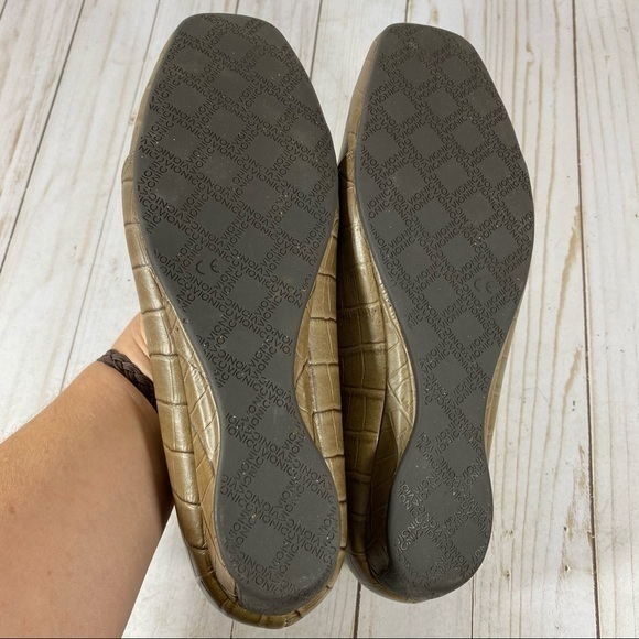 Vionic Delores Embossed Leather Loafers 8.5 - Picture 5 of 15